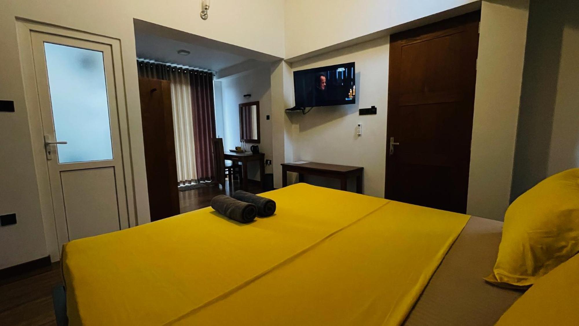 Sun Dove Suite Kandy Exterior foto